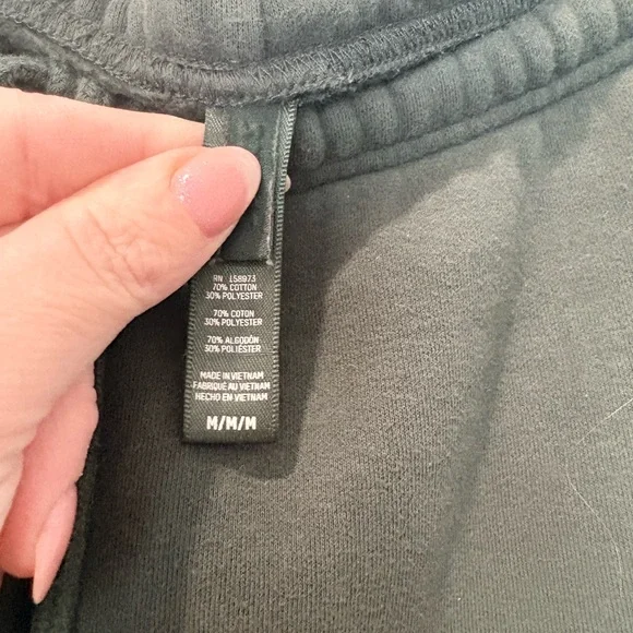 SKIMS Forest Green Sweatpants – Size Medium – Excellent Condition - Picture 2 of 2